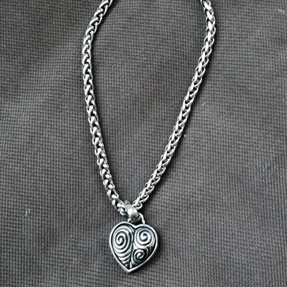 Etsy Vintage Silver Tone Floating Heart Necklace - Picture 1 of 16